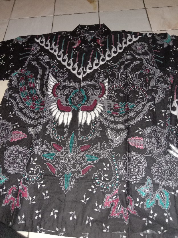 Hem Pria Lengan Pendek Terbaru Original M L Xl