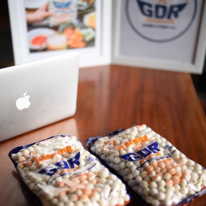

Kacang GDR Kemasan Besar Oleh-Oleh Asli Cemilan Kampung Makanan Khas Payakumbuh Padang kabau Jajanan Snack Kuliner Minang Kabau AX00