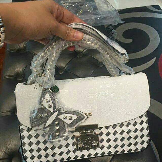 Tas Guess Original New Arrival Counter