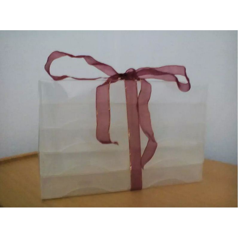 

Kotak Kartu Nama (1 paket = 10 pcs)