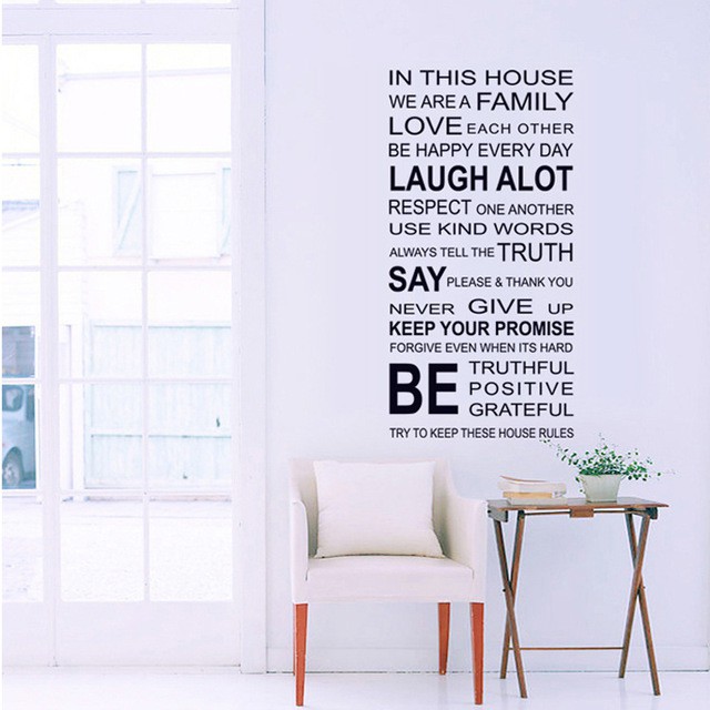 RELIZA WALLSTICKER QUOTES IN THIS HOUSE WE ARE FAMILY KITCHEN OFFICE HITAM STIKER DINDING