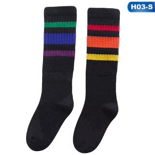  Kaos  Kaki Panjang Selutut Motif  Garis Warna Pelangi  untuk 