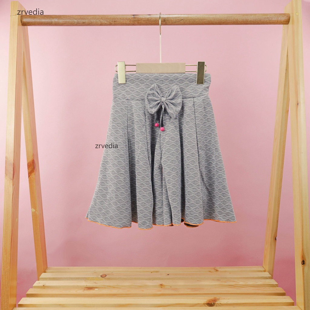 Rok Celana MOTIF Uk 6-7 Tahun / Celana Pendek Anak Perempuan Murah Model Celana Rok Grosir Adem