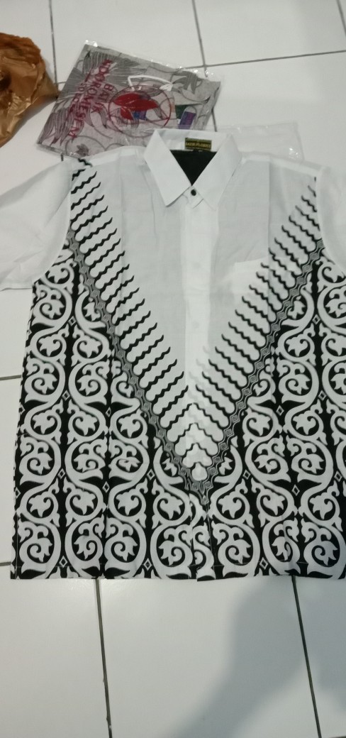 Kemeja Batik Pria Furing Lengan Panjang Katun Halus Sragenan Motif Mberuk Kuning