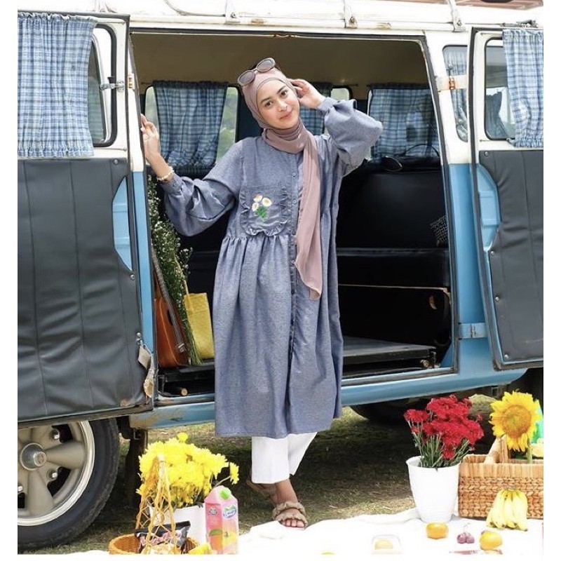 Midi Daisy by Haidee Orlin