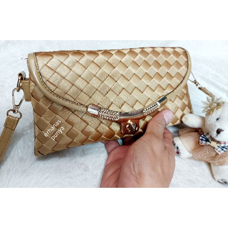 TAS TANGAN WeBe CLUTCH WeBe 2RUANG BAHAN ANYAMAN LANGSUNG BERKUALITAS