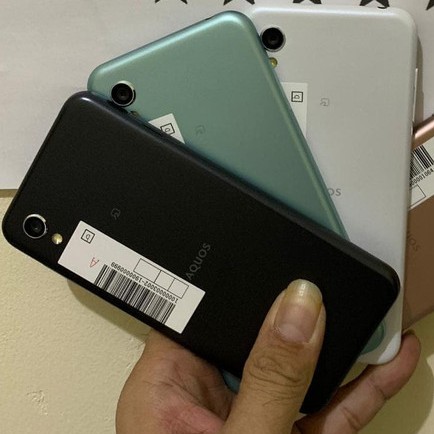 SHARP AQUOS SENSE2 SHV43 3 32GB SHV 43