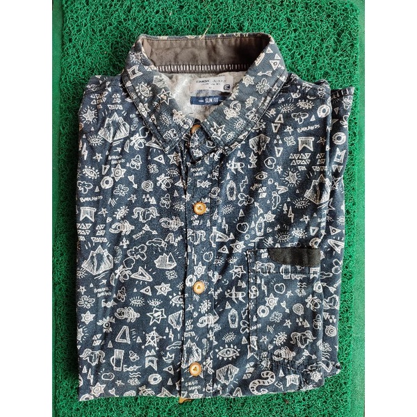 Kemeja Emba Second (M)