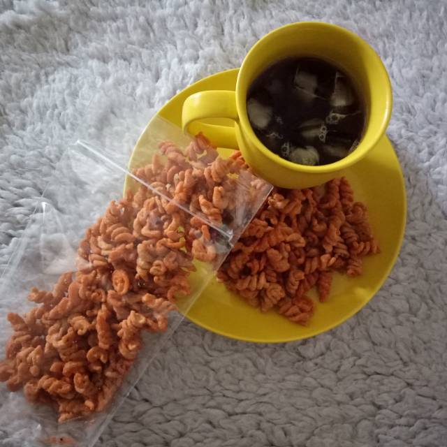 

keripik spiral pedas