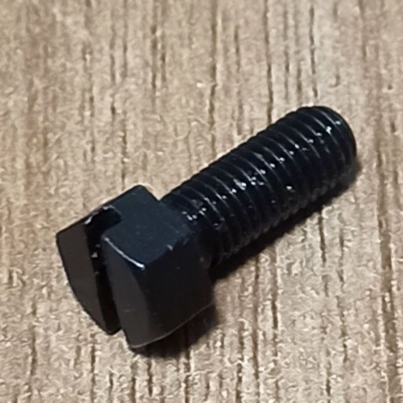 SK261 Atau 1324 Baut Sepatu Mesin Obras Kecil