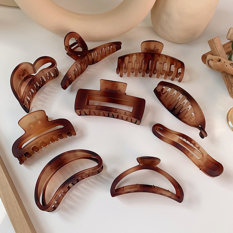 JEPIT COKLAT JUMBO JEPITAN BADAI JEDAI KOTAK OVAL BULAN PERSEGI PANJANG CAKAR BESAR KLIP RAMBUT TEBAL COKELAT COKLAT KOREAN WOMEN SQUARE ROUND LONG SHARK JAW THICK HAIR ACCESSORIES CLUTCHER CLAW CLIP CLIPS ACRYLIC FROSTED COLOR BIG SIZE HAIRCLIP CEPOL