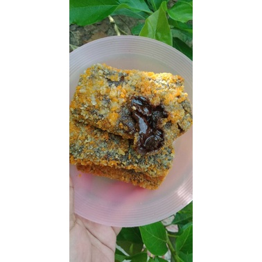 

risol coklat lumer, frozen food