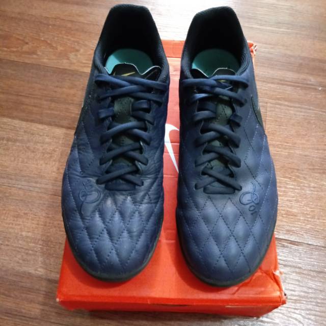 Nike Tiempo Ligera Ronaldinho TF