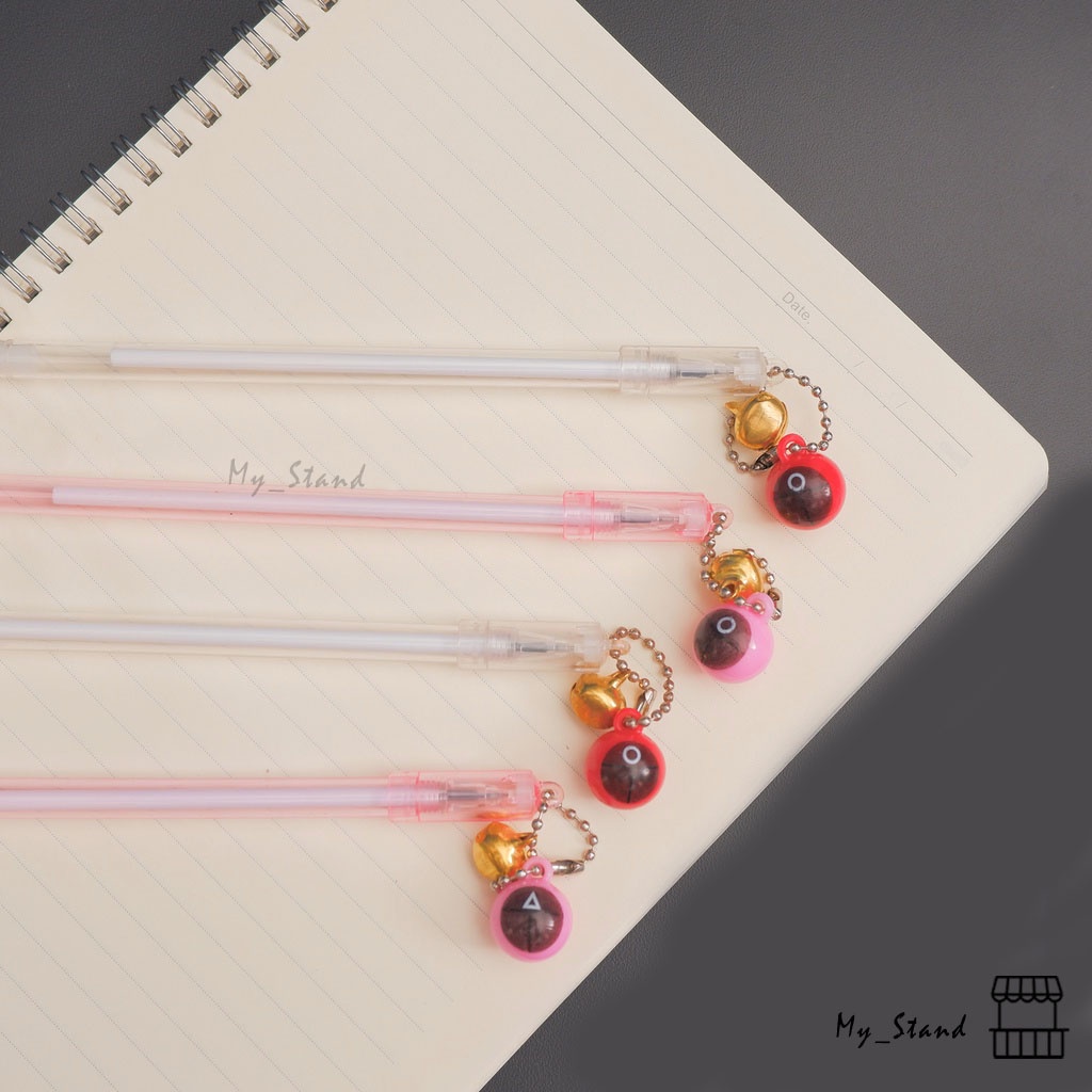 

Satuan 1 & 4 pcs Pena Squid Game Pen Gel Bolpen Pulpen Bolpoin Karakter squid games krincing lonceng Bola Squidgame Gelpen ATK Souvenir