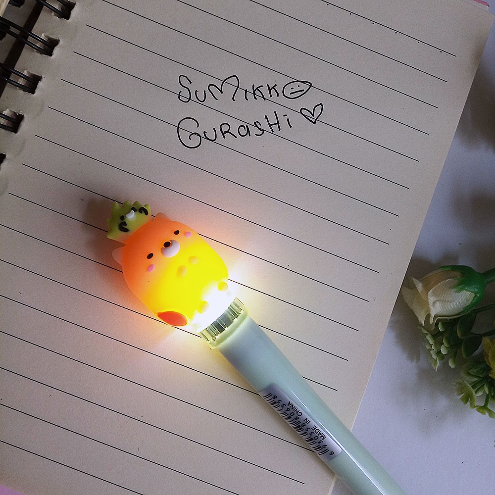 

Pulpen Lampu Sumikko Gurashi - Bisa nyala / LED Pen / Pulpen Senter