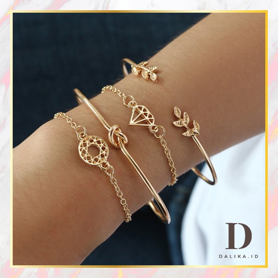 Gelang 4Pcs/Set Wanita Model Vintage Simple Elegan Motif Korea Dalika