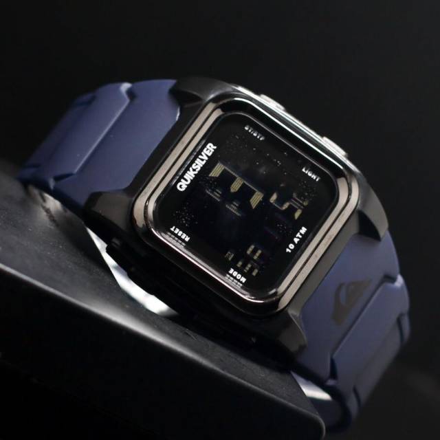 JAM PRIA DIGITAL KOTAK QUIKSILVER (BIRU DONGKER)