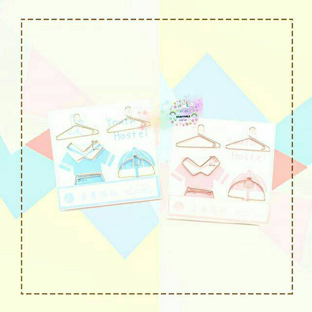 

YOUTH HOSTEL PAPER CLIP