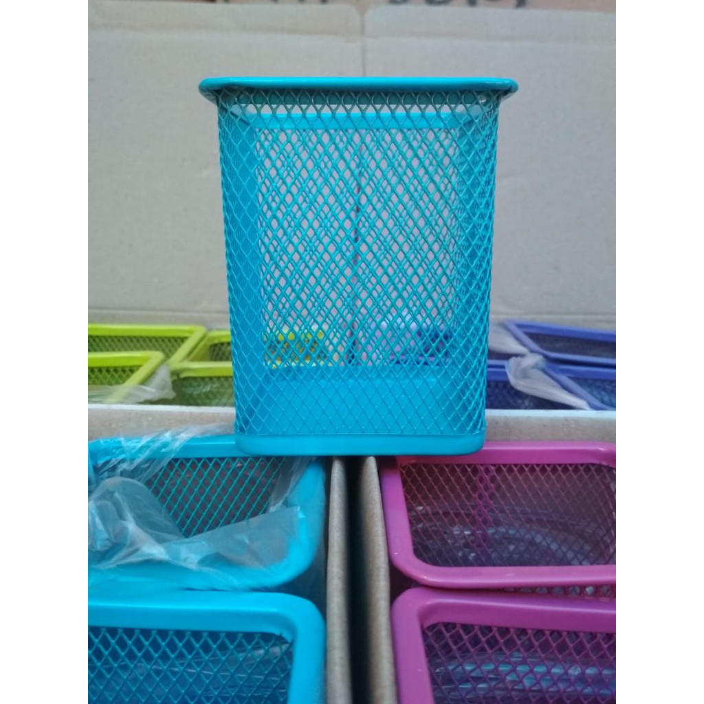 

Tempat Pulpen - Pen Holder Jaring Besi Kotak Biru
