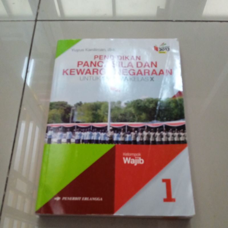 PPKN SMA kelas 10Erlangga.