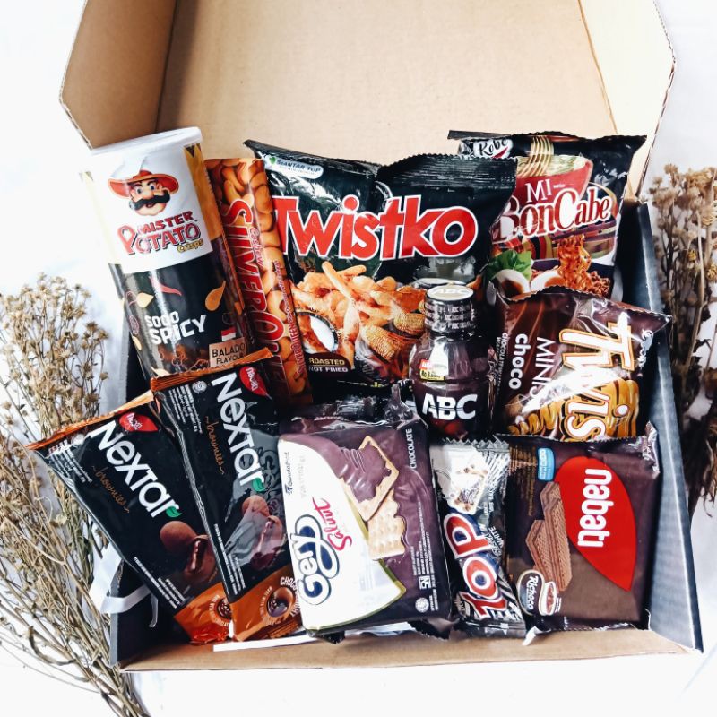 

SNACKBOX JUMBO/GIFT BOX/HAMPERS/SNACKBOX