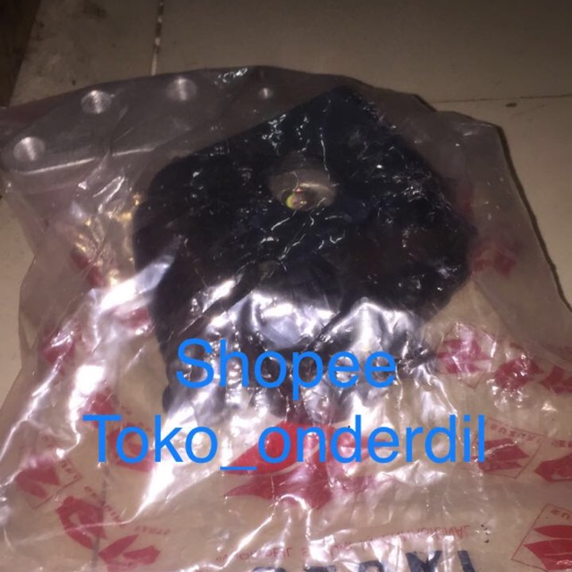 Engine mounting kanan ertiga manual