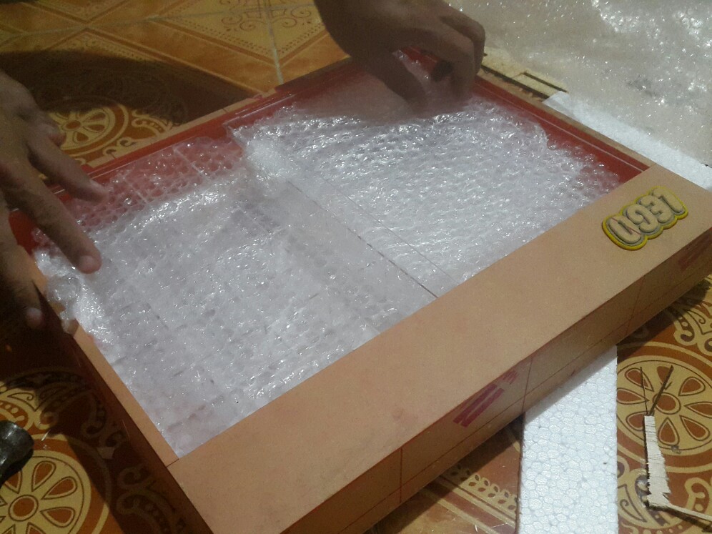 Rak Akrilik Minifigures Isi 32