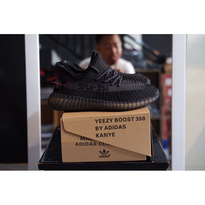 Yeezy 350 allblack