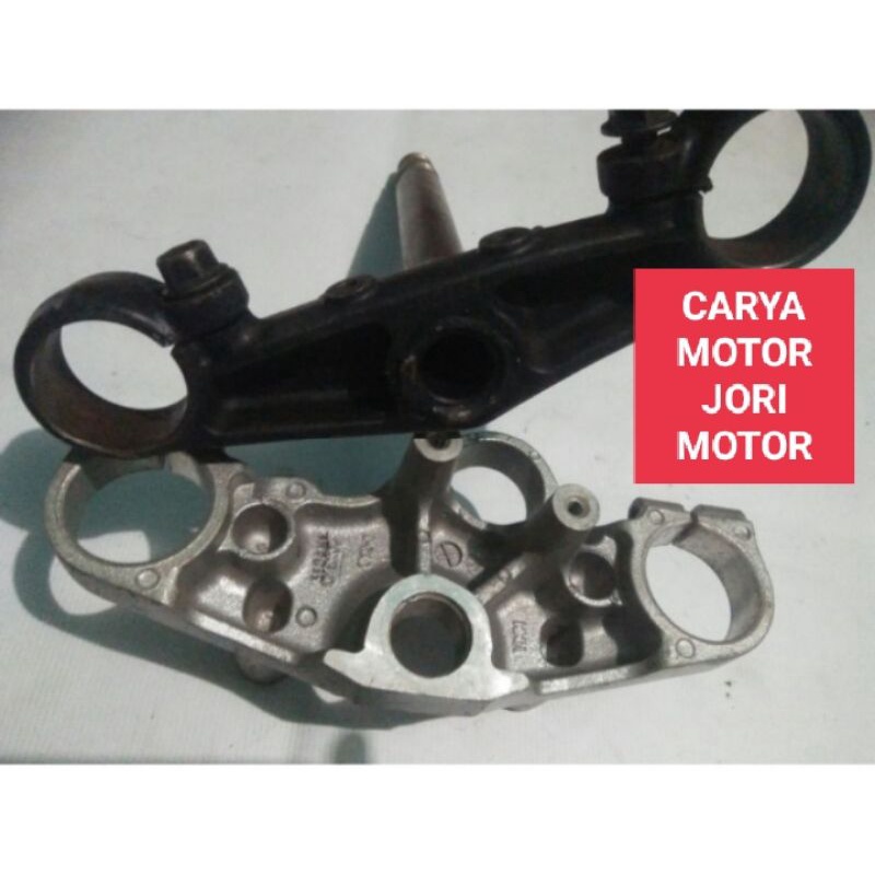 SEGITIGA T FORK ATAS BAWAH YAMAHA BYSON ORIGINAL C0P0TAN BAWAAN MOTOR TERLARIS NON BARU