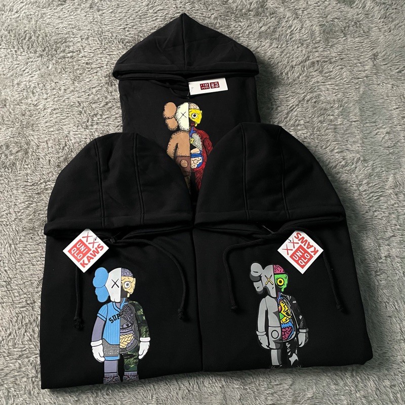 SWEATER HOODIE UNIQLO X KAWS FULLTAG LEBEL BANYAK SWEATER HOODIE UNIQLO X KAWS FULLTAG LEBEL BANYAK