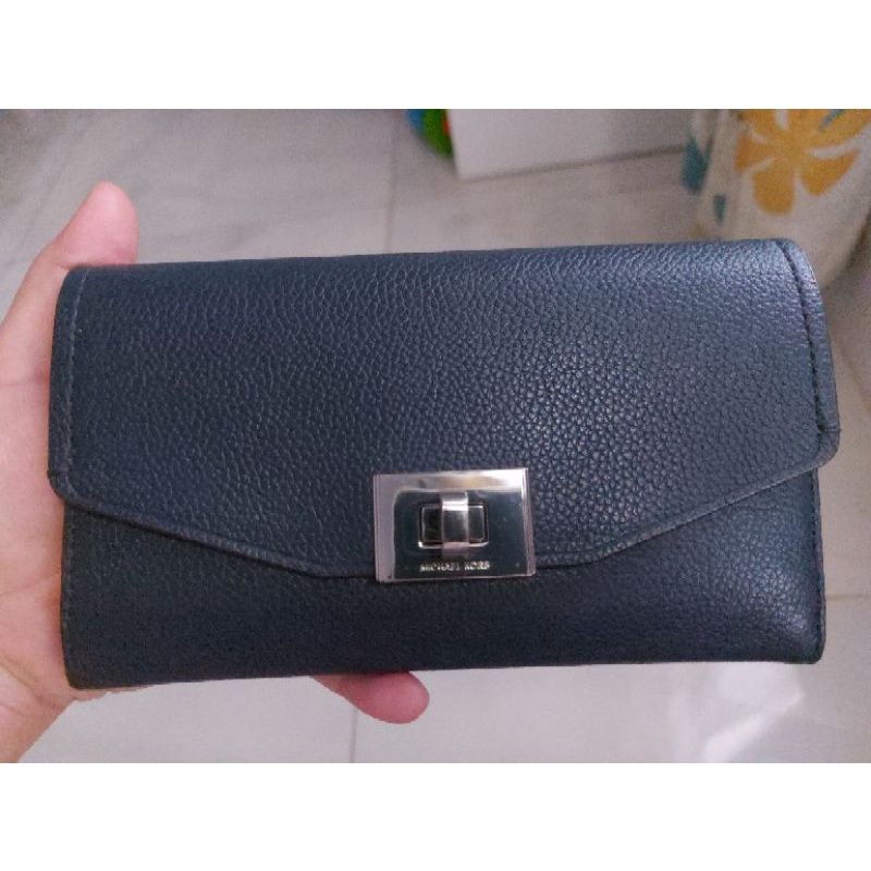 Preloved MK wallet