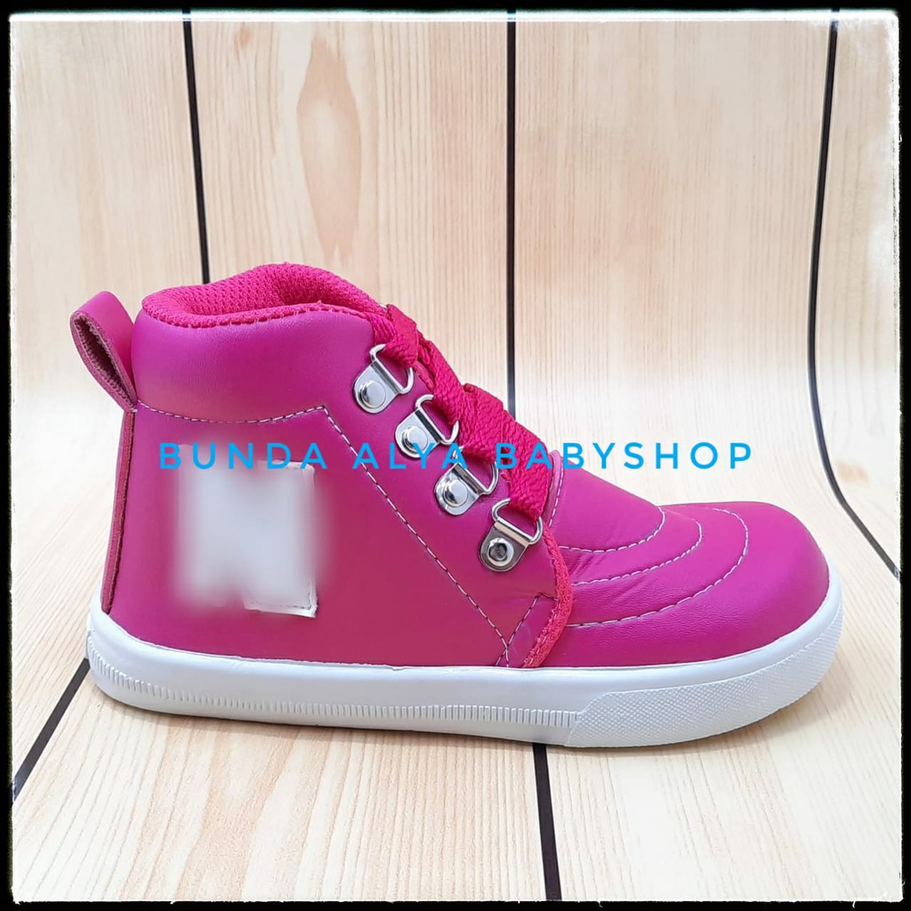 Sepatu Anak Boots Perempuan Usia 6 7 Tahun Size 35 FANTA - Sepatu Anak Cewek Boots Alas Karet