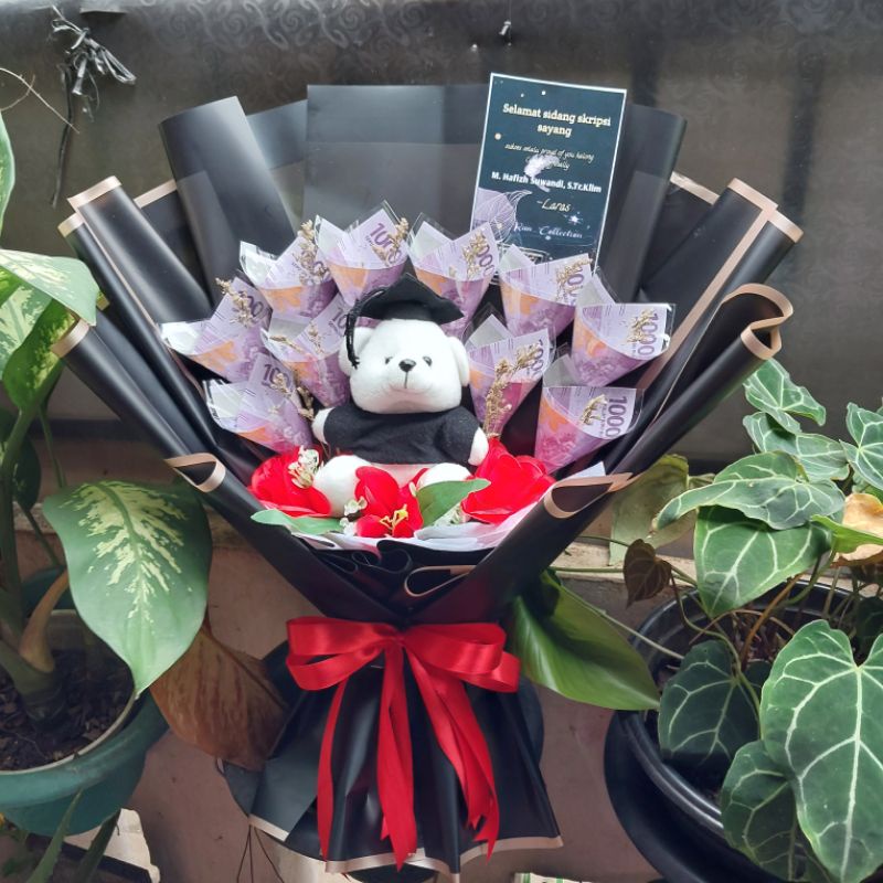 buket wisuda/ buket boneka/ buket uang dan boneka