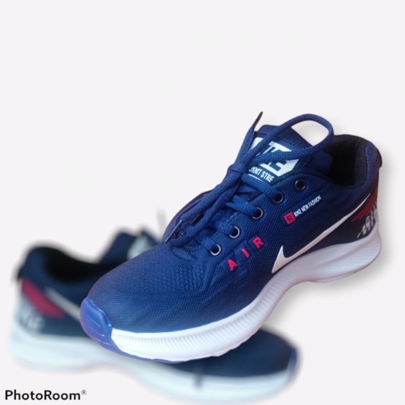 Sepatu Sneakers Pria Wanita Sepatu Olahraga Sporty Running Joghing