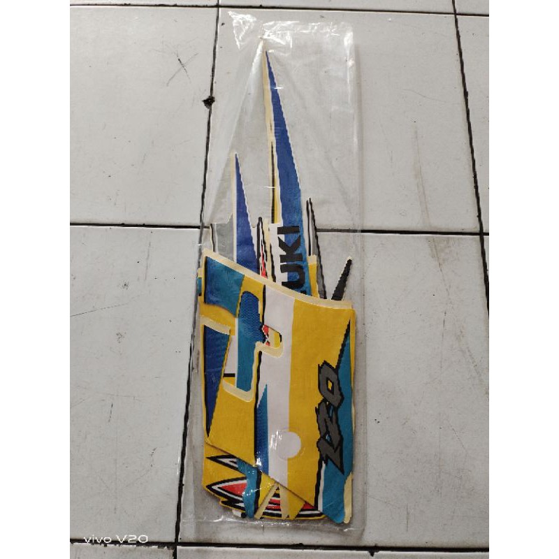 striping satria hiu warna kuning putih