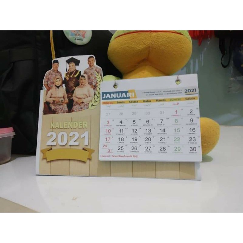 

Kalender duduk custom.