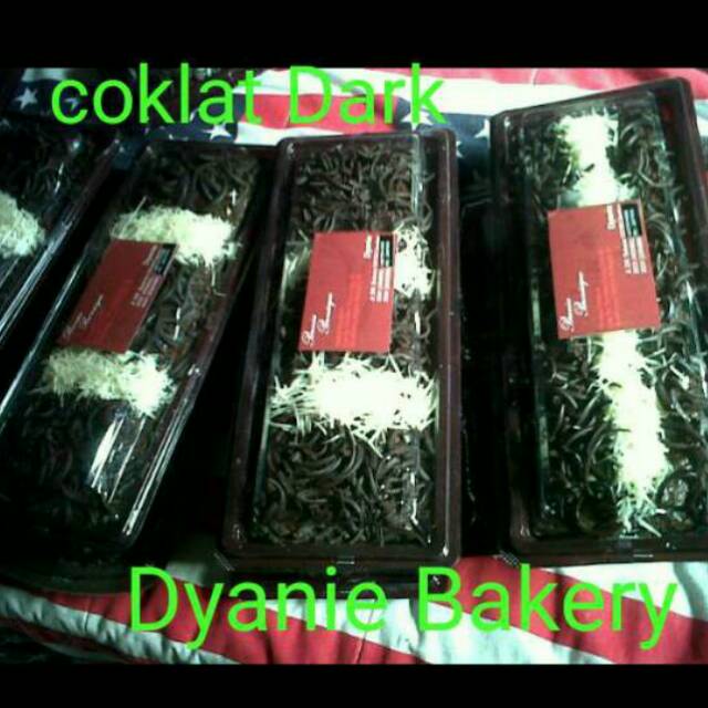 

Brownis panggang ukuran 45 cm hrg 75000, Bronis kukus ukuran 35 cm hrg 45rb,,spiku wismen 85rb