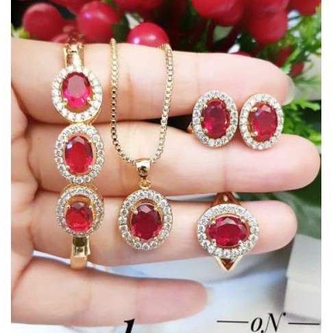 Set Perhiasan Xuping Lapis Emas Gelang Cincin Kalung Anting Batu Ruby Giok Berlian Permata Titanium