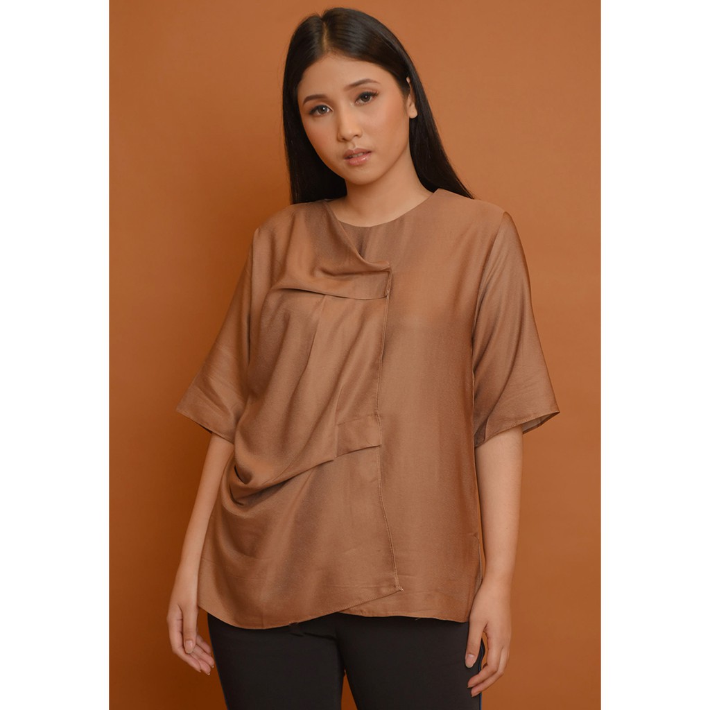 Kalla Studio 3 pinched top