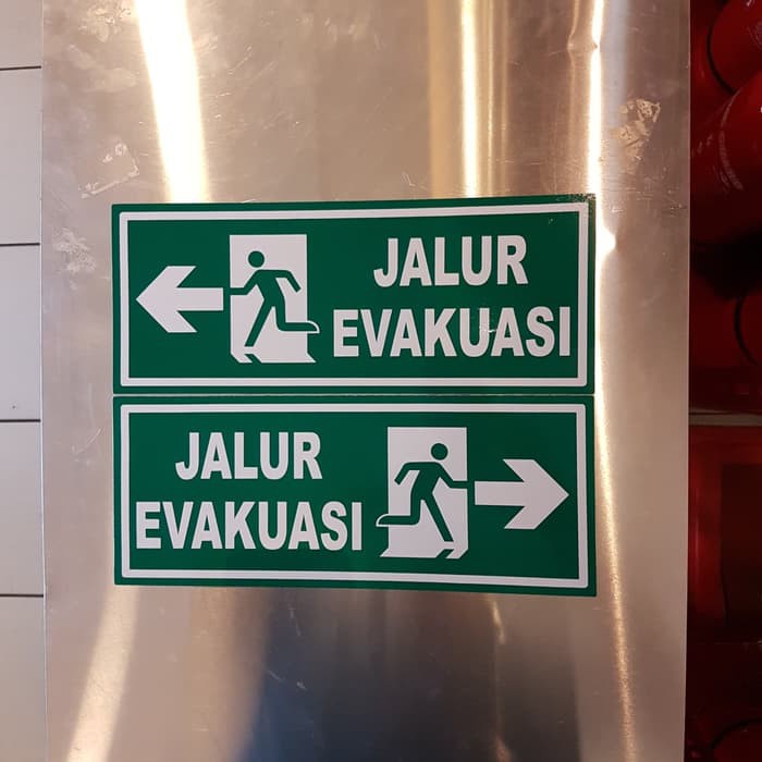 

PLAT LABEL SIGN K3 RAMBU JALUR EVAKUASI KANAN/KIRI