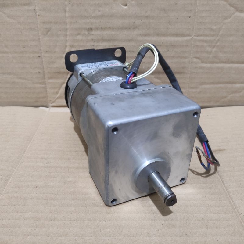 dinamo motor gearbox ac 120w 220v 30rpm high torque