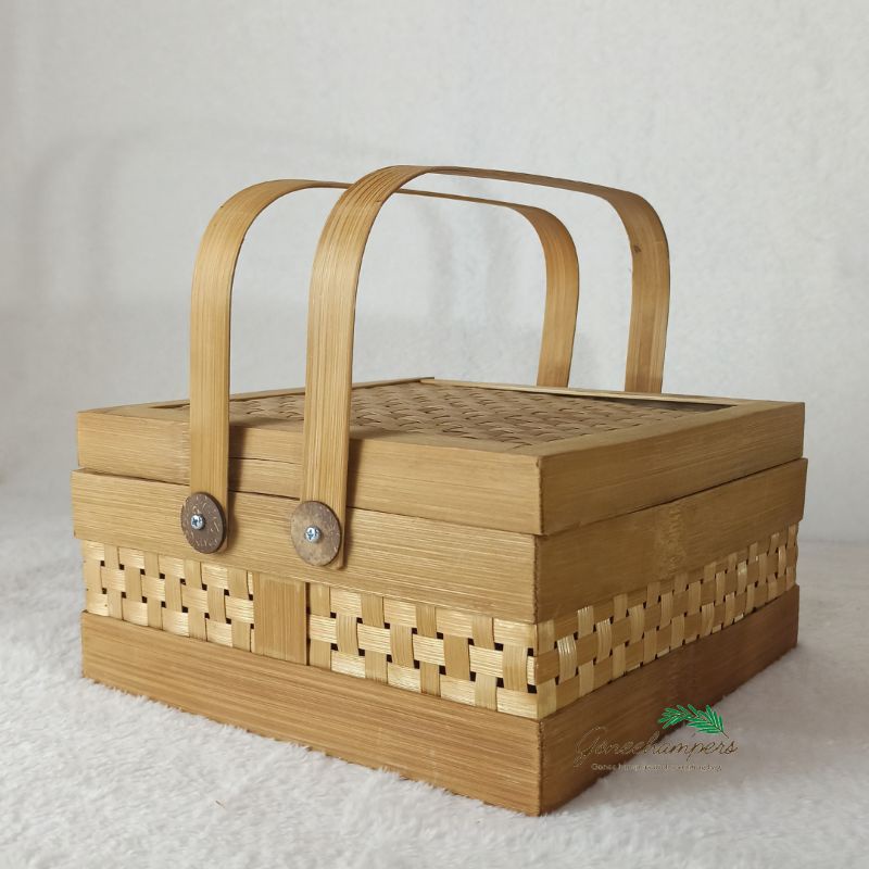 

Rantang Bambu Kotak / Rantang Hampers / Rantang Kotak Besek