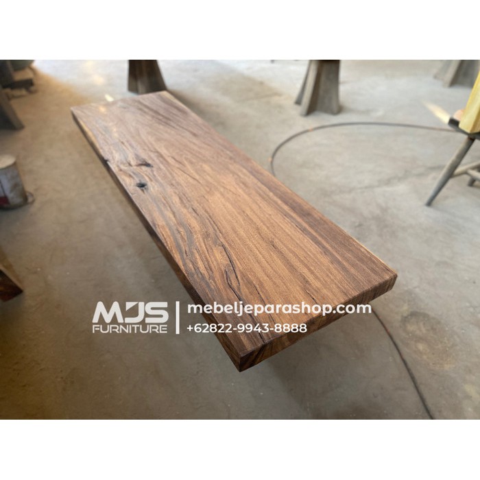Papan Kayu Trembesi Untuk Ambalan Atau Meja Dinding Rustik Antik