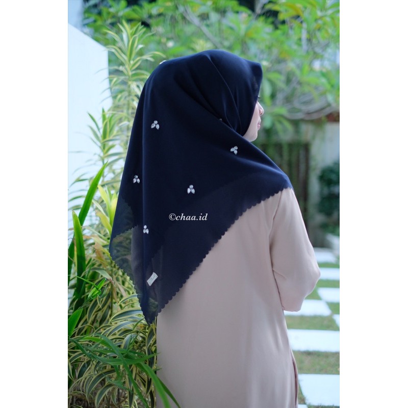 HIJAB SQUARE PAYET MANIK JILBAB SEGIEMPAT SIMPEL & ELEGANT