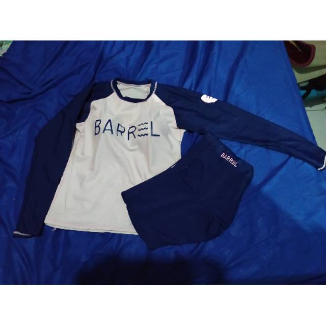 setelan renang Barrel