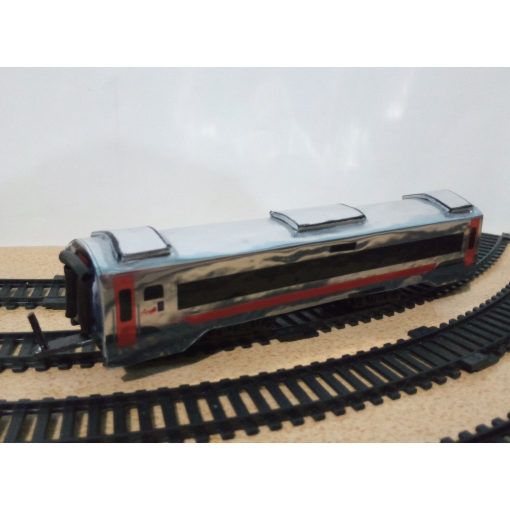 MAINAN GERBONG KERETA API BODY STANDLIS EKSEKUTIF KAI
