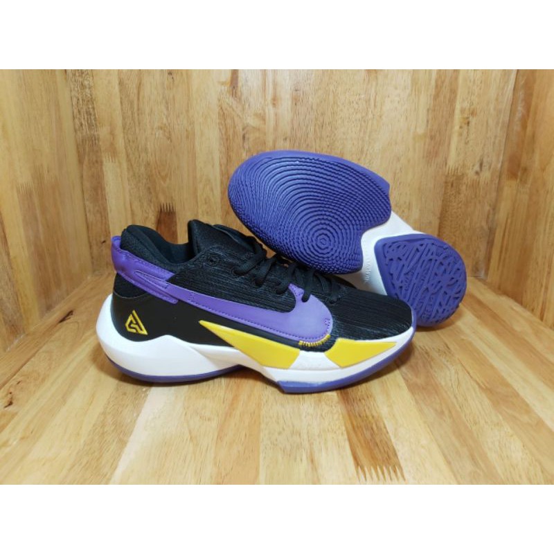 GREAK FREAK 2 LAKERS