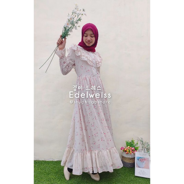 Edelweiss KyungMi Series Vintage Dress by STUDHijabstore