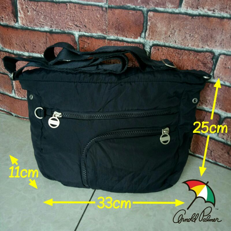Tas selempang Arnold Palmer