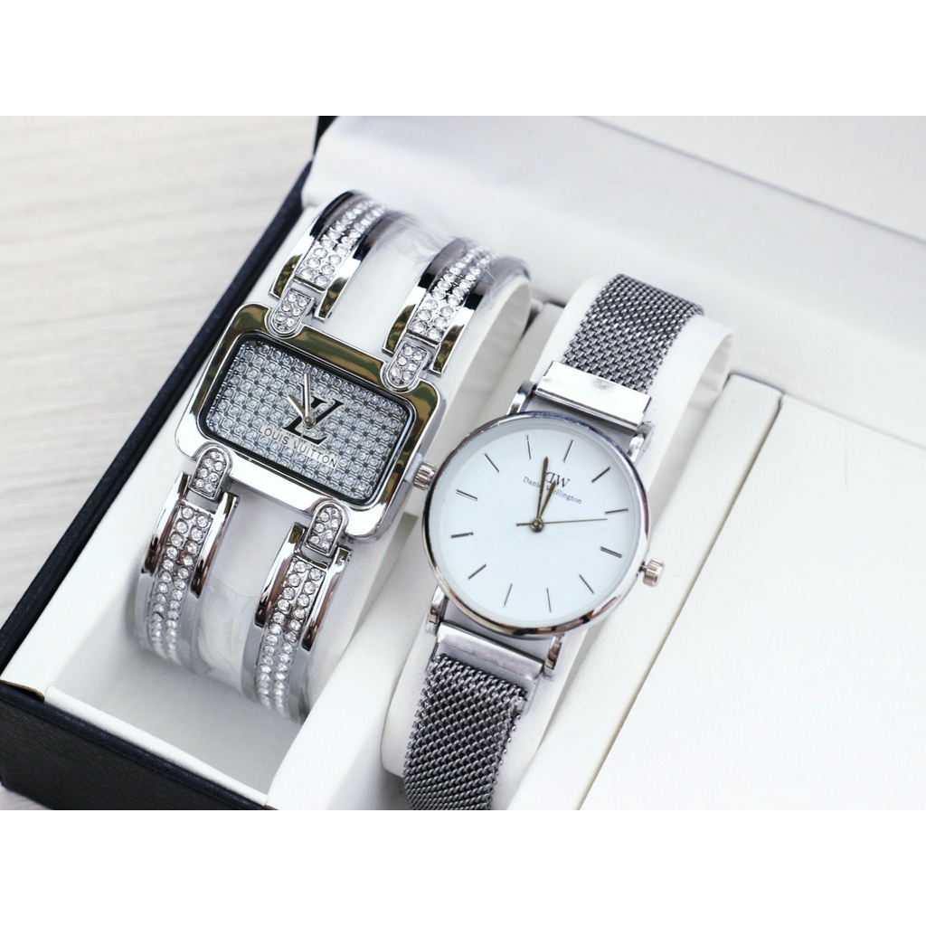 Paket Hemat Buy 1 Get 1 Jam Tangan Wanita Lv Rantai Free WD Rantai Pasir Fitur Analog 3CM
